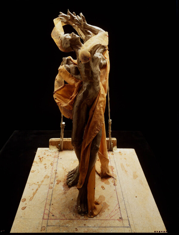 Bozzetto in plastilina e tela laccata